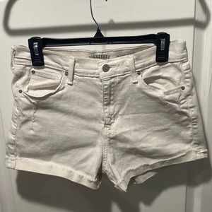 Hi rise shorts size 6 (28)